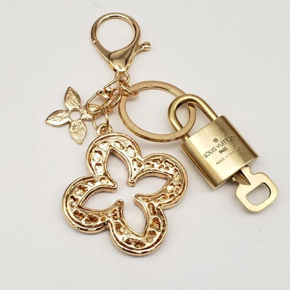 LV Gold Padlock & Key 🔒 Authentic Louis Vuitton Bag Unbranded Clover Charm